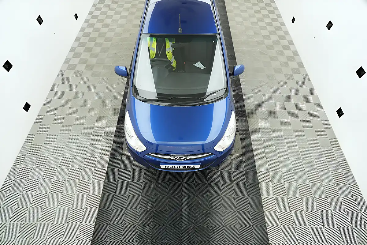 Used 2011 Hyundai I10 Active Blue - Interior and Exterior details 5