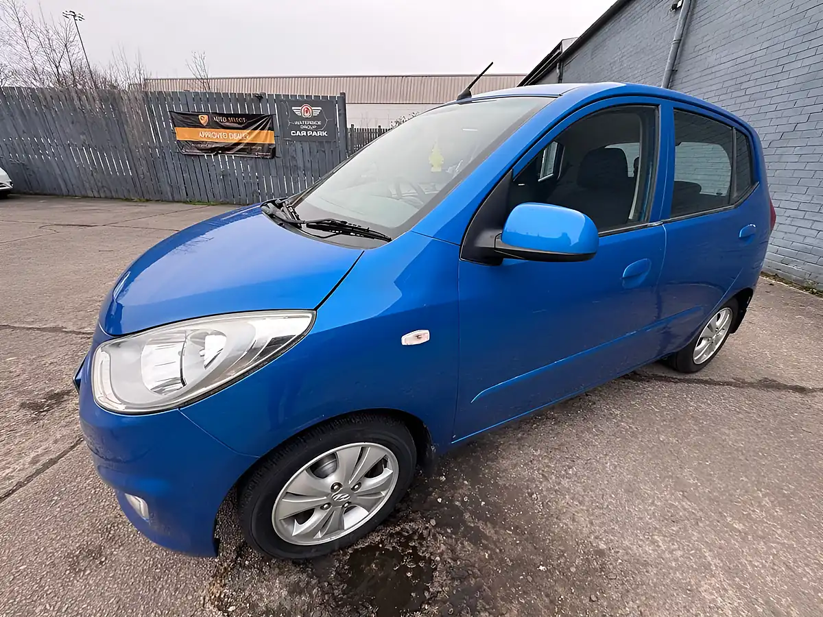 Used 2011 Hyundai i10 Active Blue - Interior and Exterior details 14