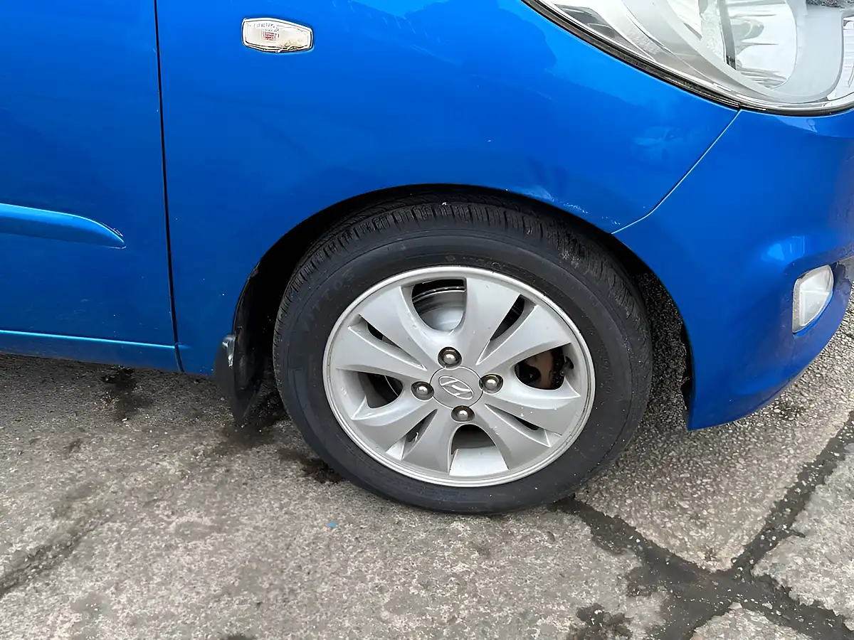 Used 2011 Hyundai i10 Active Blue - Interior and Exterior details 7