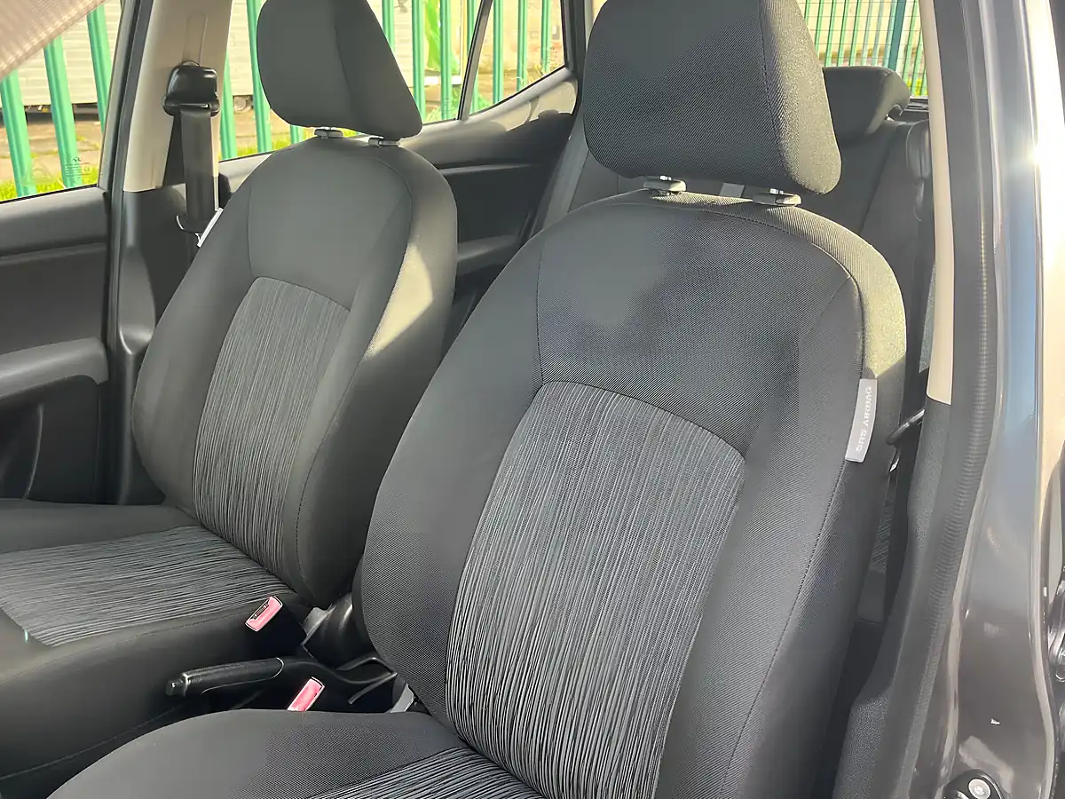 Used 2011 Hyundai i10 Active - Interior and Exterior details 19