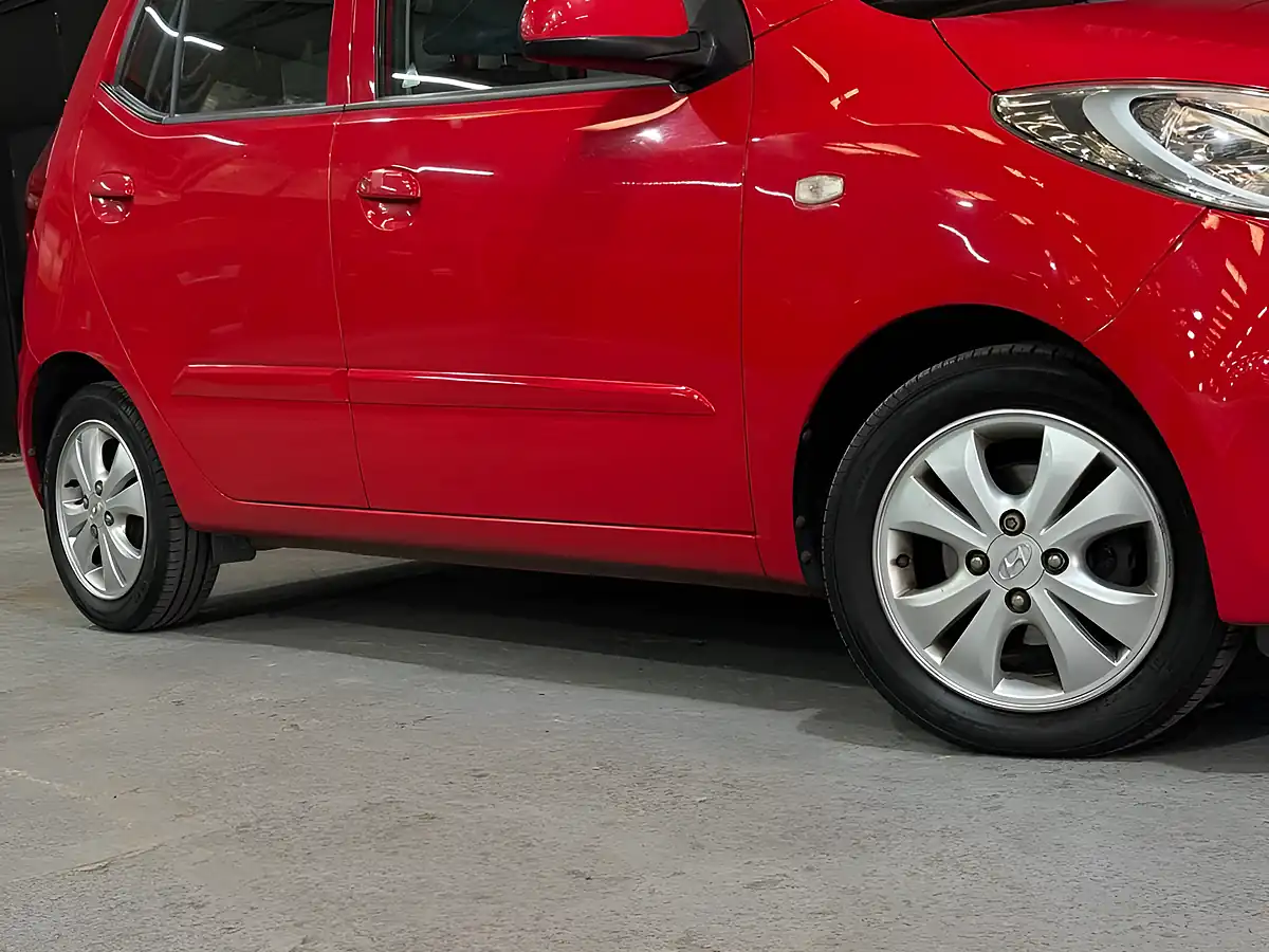 Used 2011 Hyundai I10 Active Red - Interior and Exterior details 20