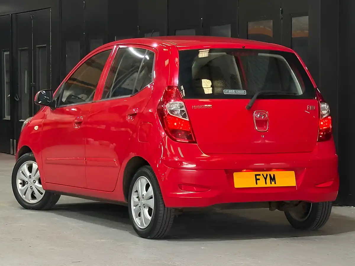 Used 2011 Hyundai I10 Active Red - Interior and Exterior details 5