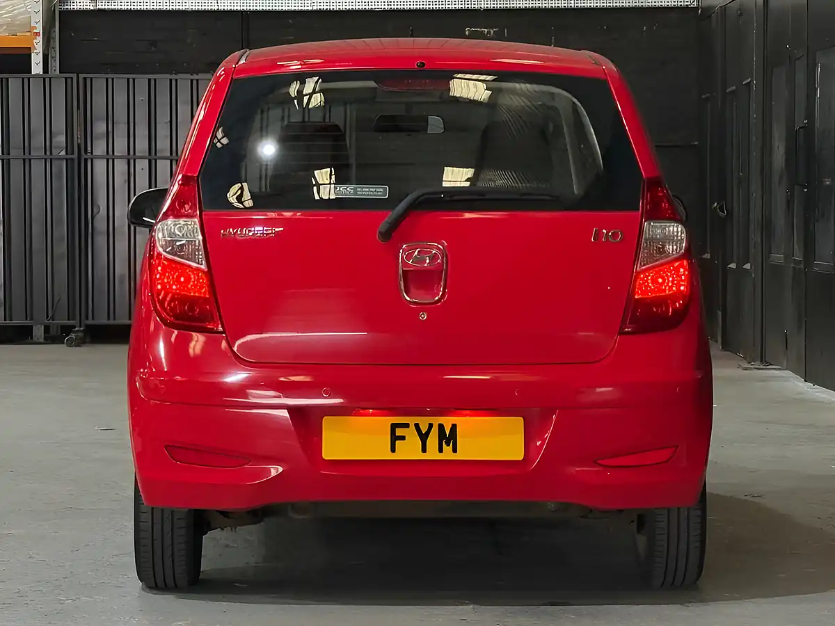 Used 2011 Hyundai I10 Active Red - Interior and Exterior details 8