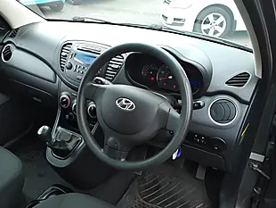 Used 2011 Hyundai i10 Classic Grey - Interior and Exterior details 10