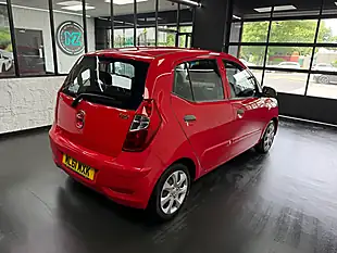 Used 2011 Hyundai I10 Classic Red - Interior and Exterior details 10