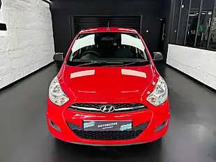 Used 2011 Hyundai I10 Classic Red - Interior and Exterior details 4