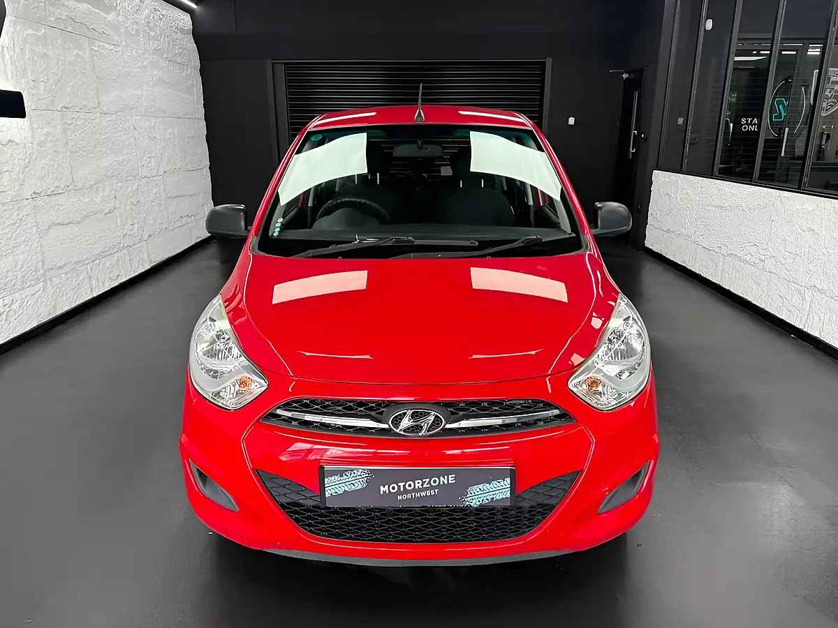 Used 2011 Hyundai I10 Classic Red - Interior and Exterior details 4