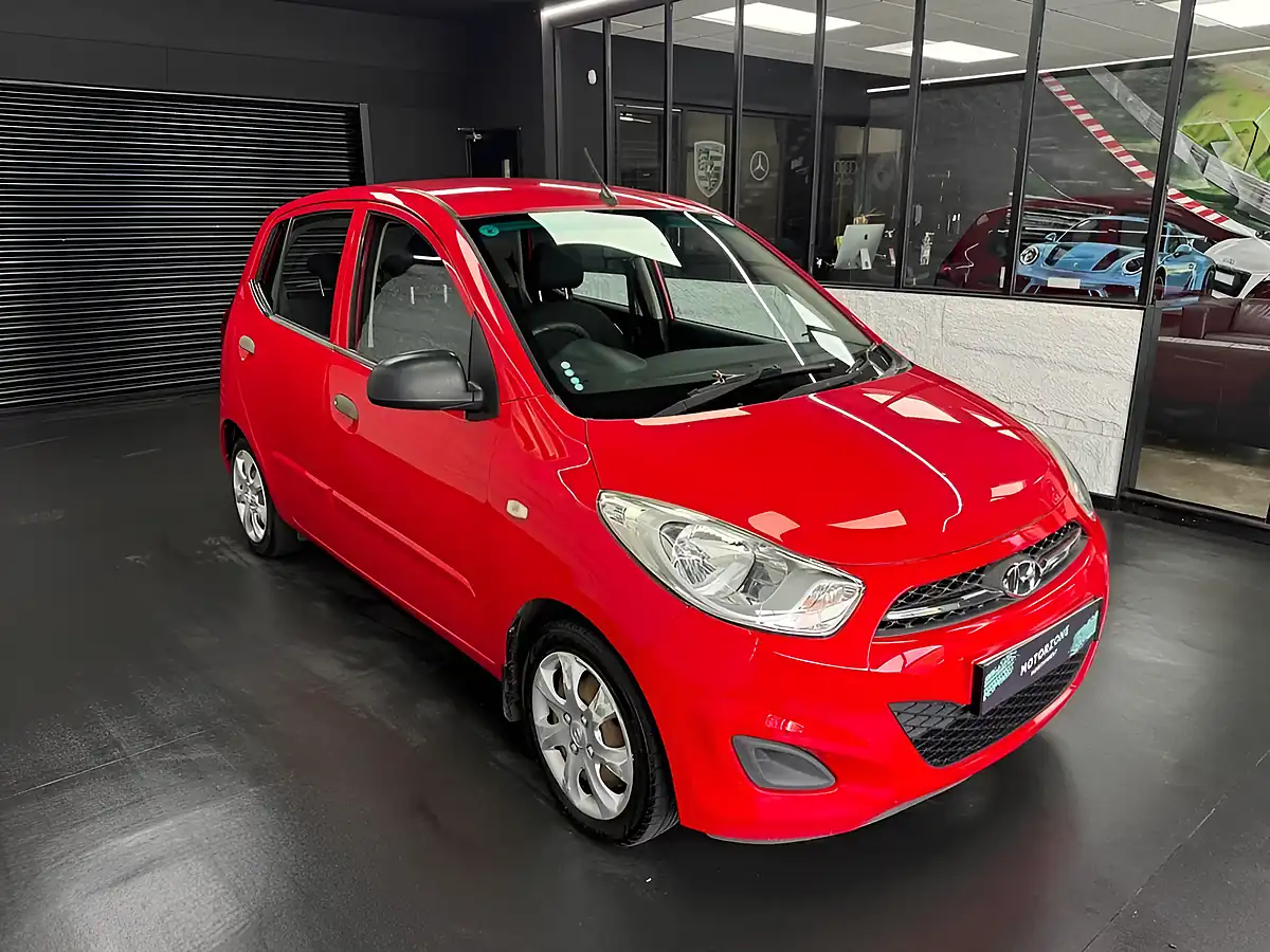 Used 2011 Hyundai I10 Classic Red - Interior and Exterior details 6
