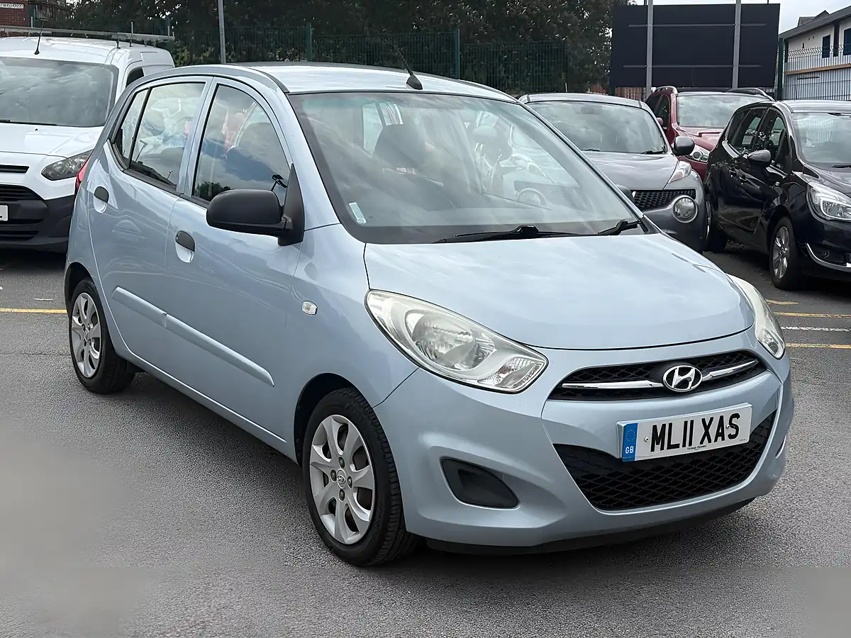 Used 2011 Hyundai I10 Classic Silver - Front View