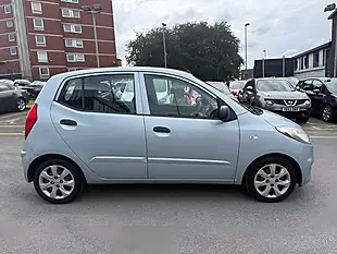 Used 2011 Hyundai I10 Classic Silver - Interior and Exterior details 7