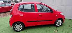 Used 2011 Hyundai I10 Comfort Red - Interior and Exterior details 6