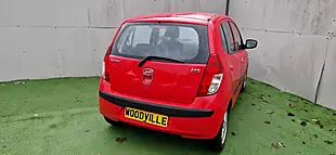 Used 2011 Hyundai I10 Comfort Red - Interior and Exterior details 8