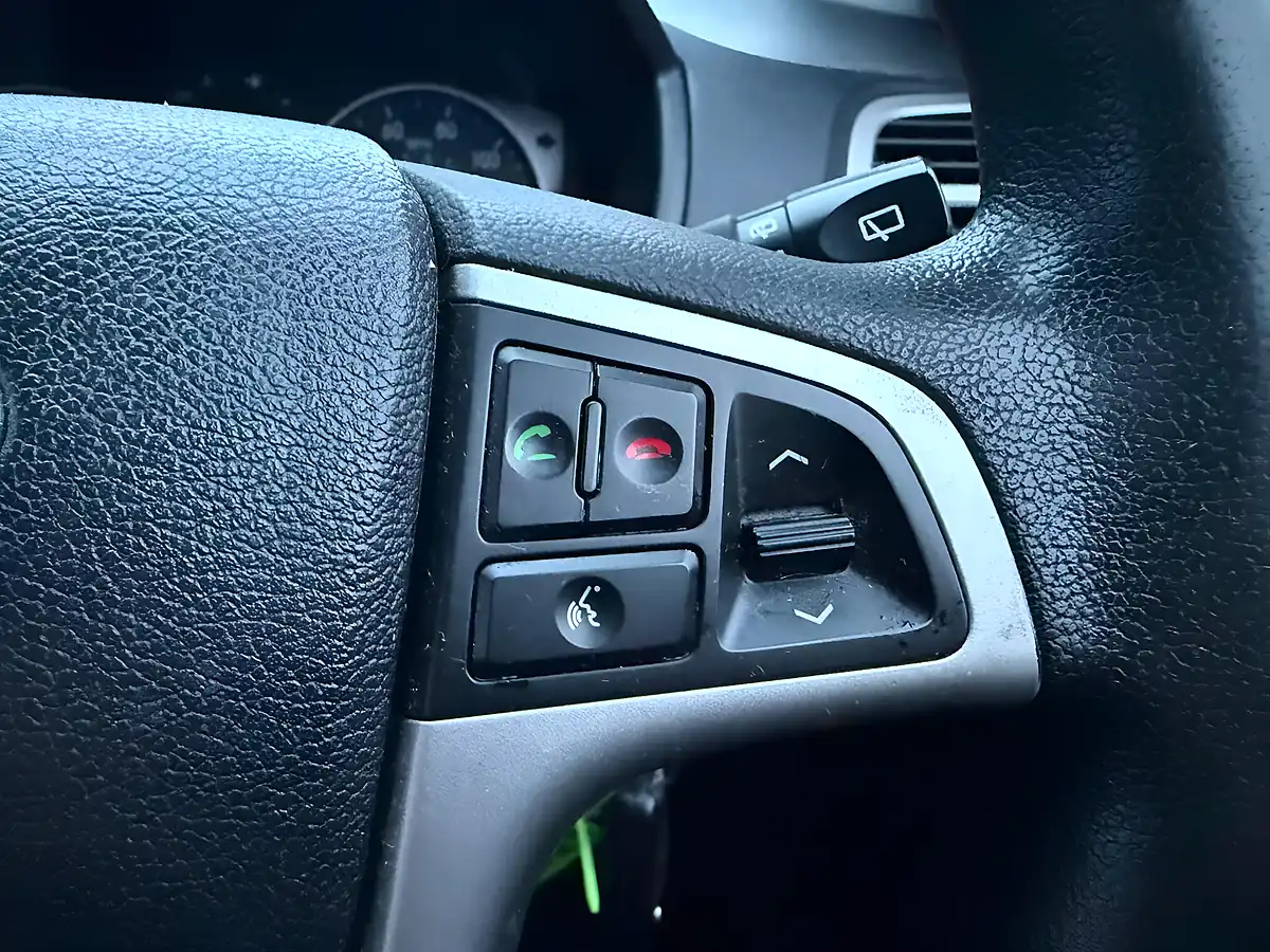 Used 2011 Hyundai I20 Comfort Euro 5 5dr Blue - Interior and Exterior details 11