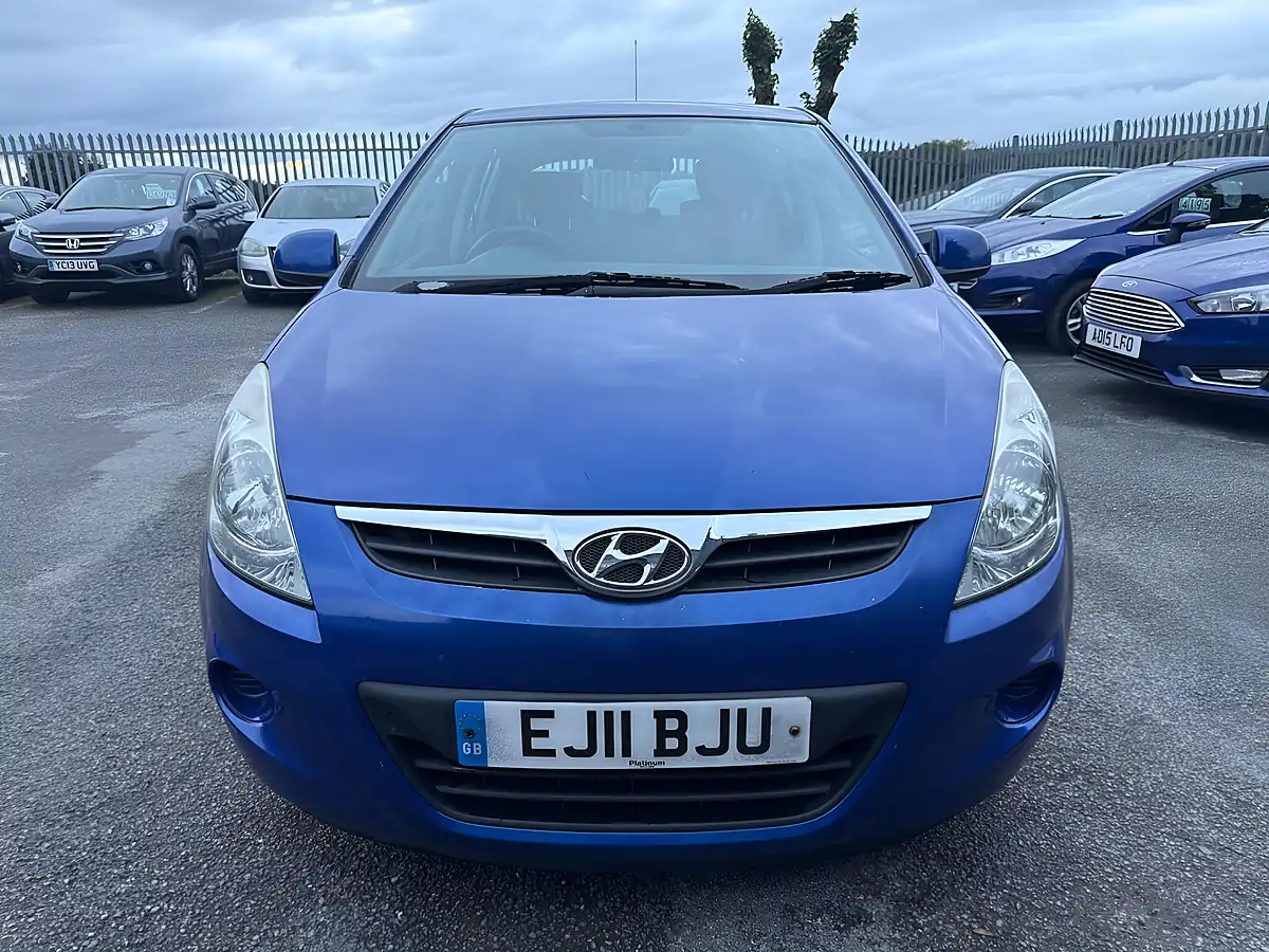 Used 2011 Hyundai I20 Comfort Euro 5 5dr Blue - Interior and Exterior details 2
