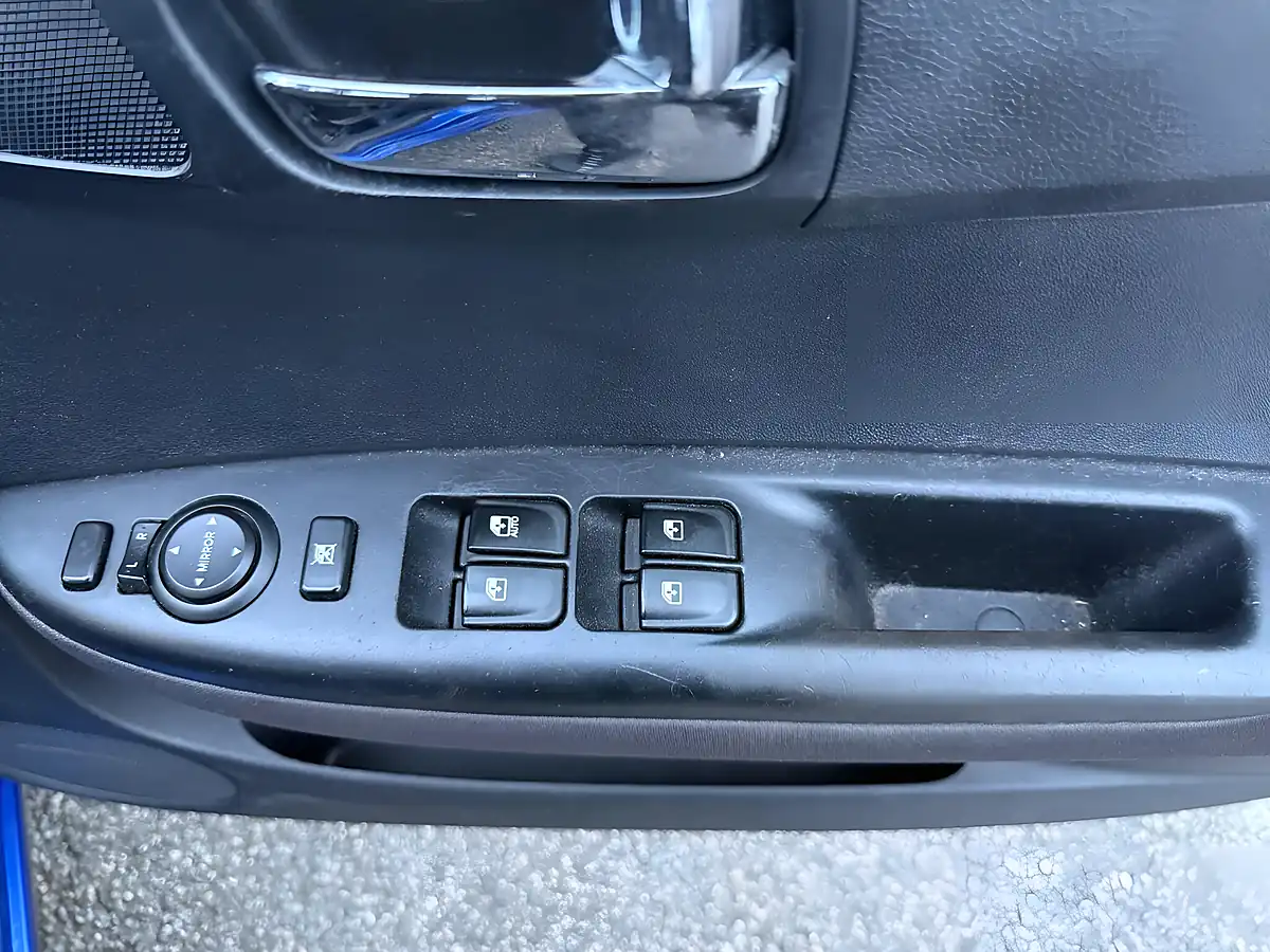 Used 2011 Hyundai I20 Comfort Euro 5 5dr Blue - Interior and Exterior details 20