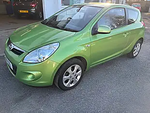 Used 2011 Hyundai I20 Comfort Green - Interior and Exterior details 2