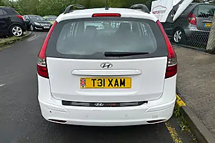 Used 2011 Hyundai i30 Comfort White - Interior and Exterior details 7
