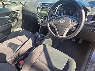 Used 2011 Hyundai Ix20 Style Grey - Interior and Exterior details 14