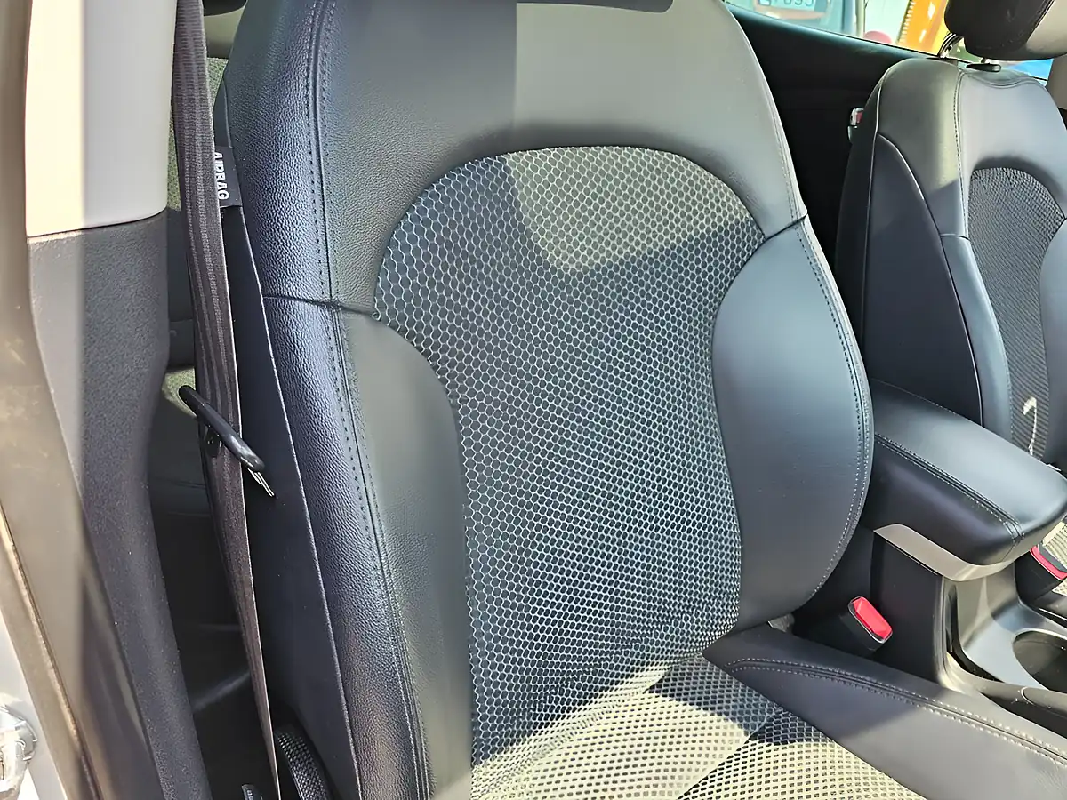 Used 2011 Hyundai Ix35 Premium White - Interior and Exterior details 15
