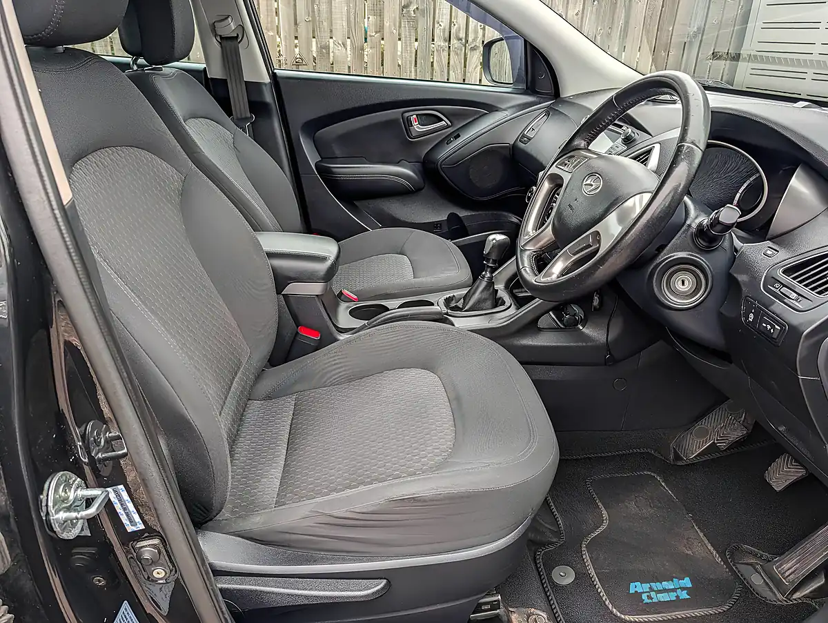 Used 2011 Hyundai IX35 Style Black - Interior and Exterior details 12
