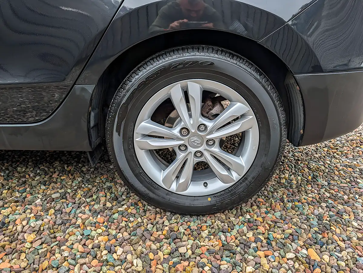 Used 2011 Hyundai IX35 Style Black - Interior and Exterior details 16