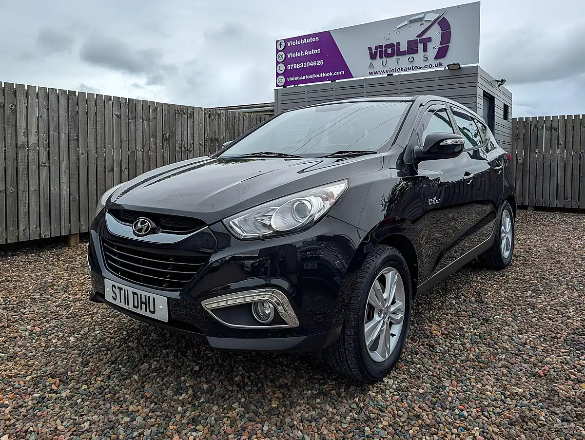 Used 2011 Hyundai IX35 Style Black - Interior and Exterior details 3