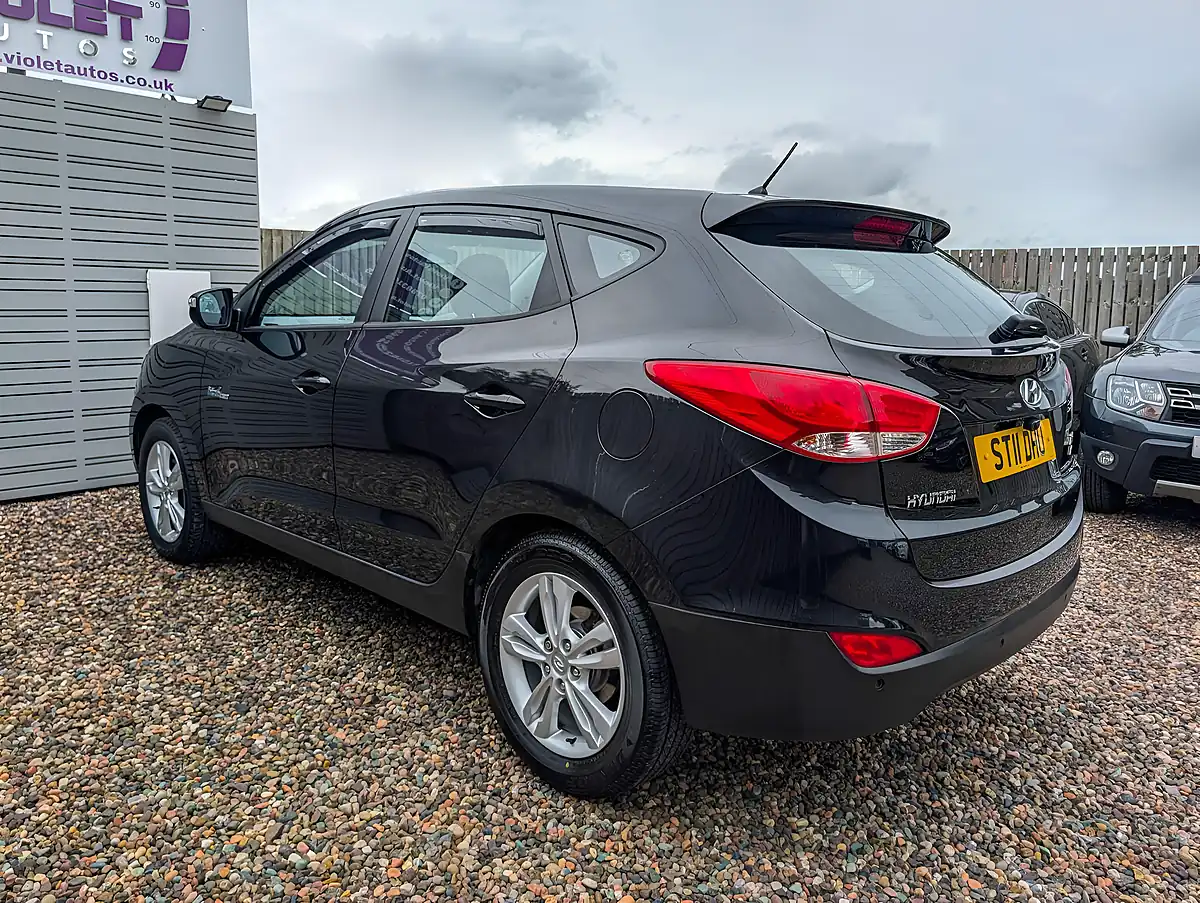 Used 2011 Hyundai IX35 Style Black - Interior and Exterior details 4