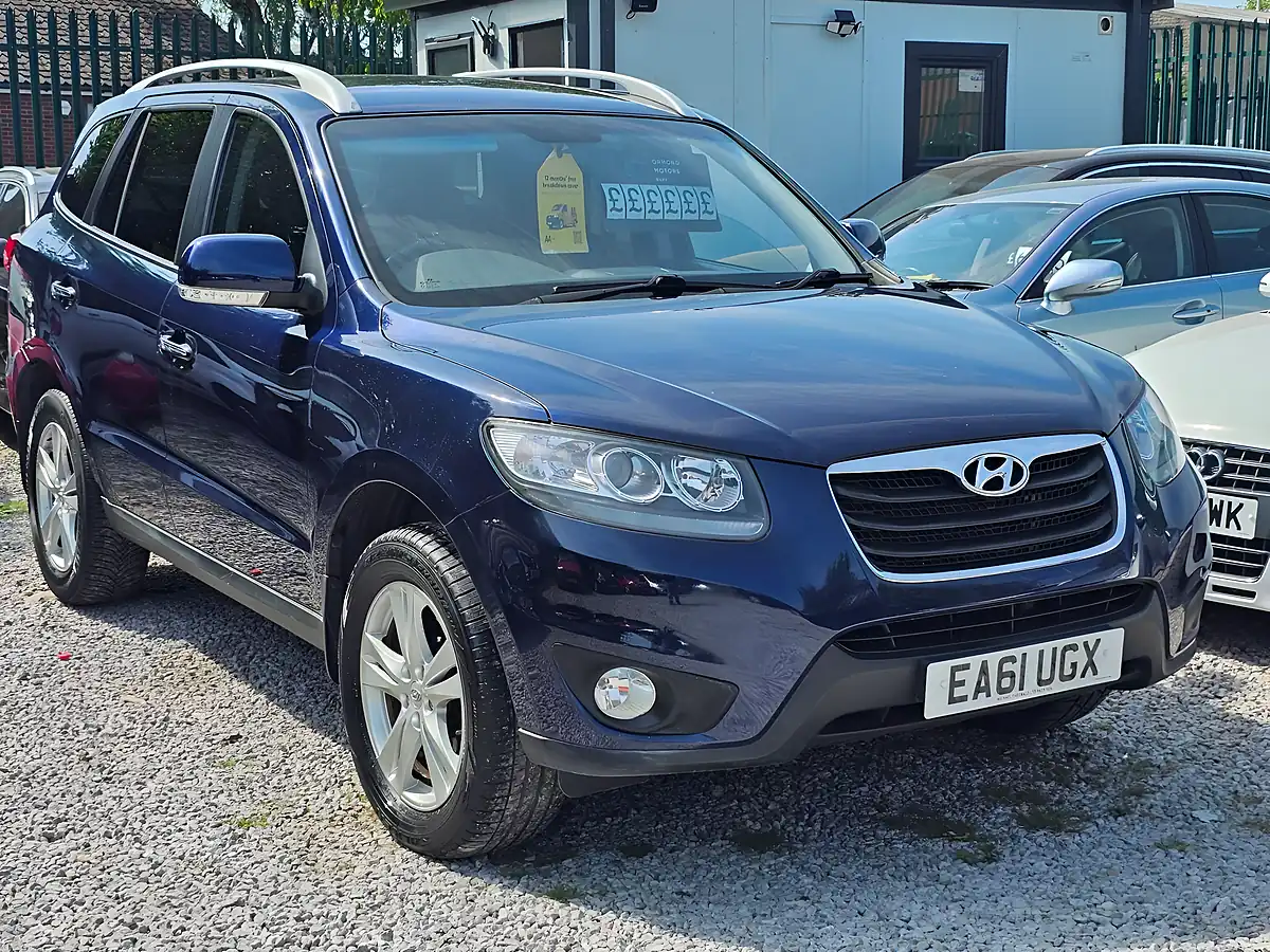 Used 2011 Hyundai Santa Fe Premium Blue - Interior and Exterior details 12