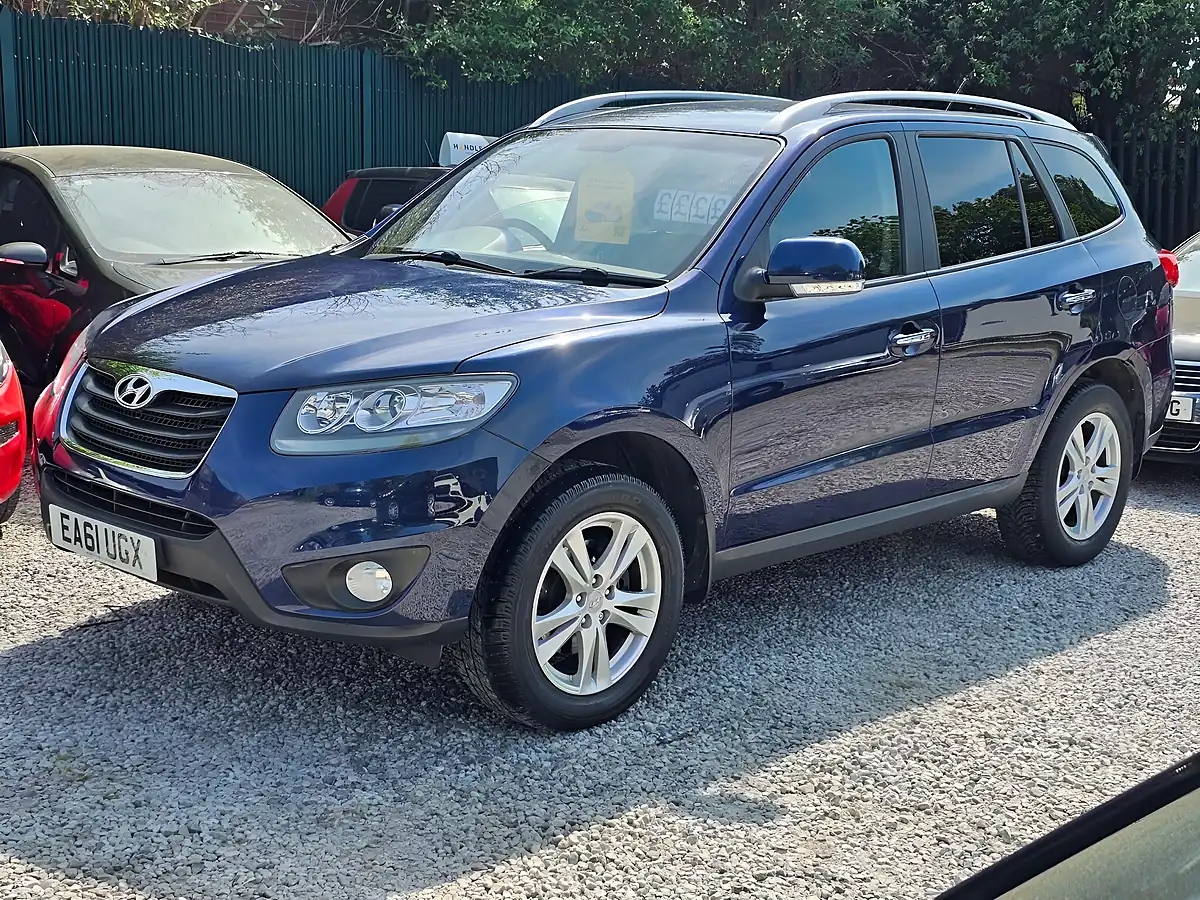 Used 2011 Hyundai Santa Fe Premium Blue - Interior and Exterior details 13