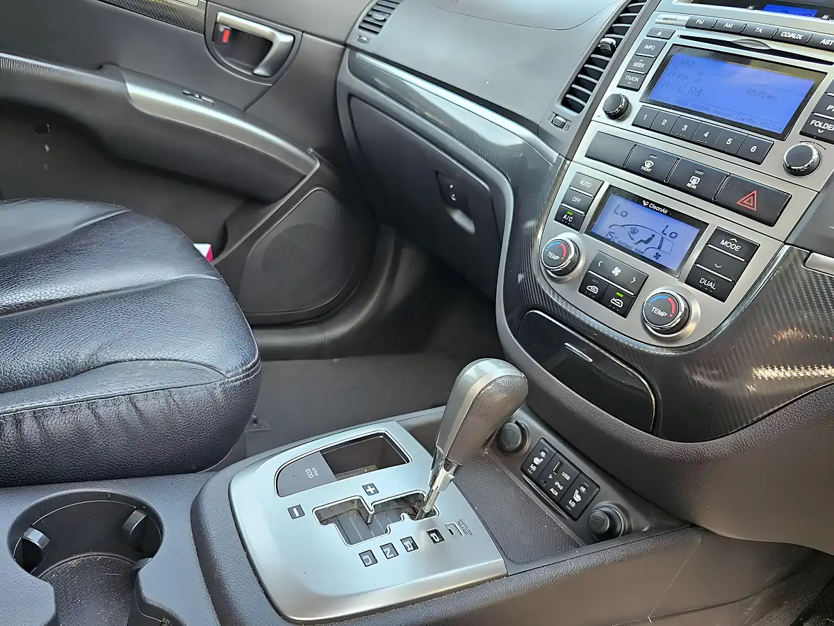 Used 2011 Hyundai Santa Fe Premium Blue - Interior and Exterior details 15