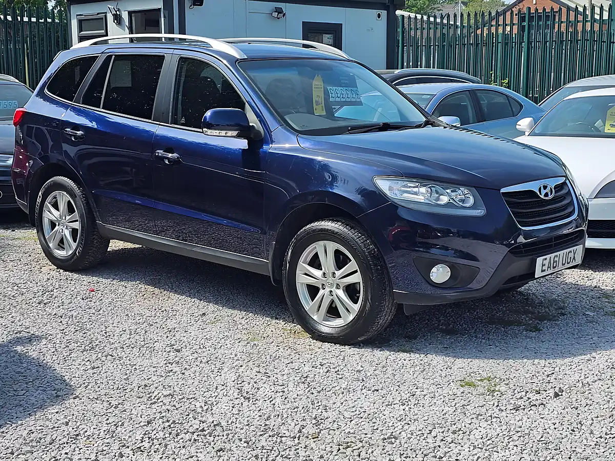 Used 2011 Hyundai Santa Fe Premium Blue - Interior and Exterior details 3