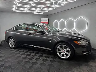 Used 2011 Jaguar Xf Luxury Grey - Interior and Exterior details 9