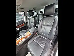 Used 2011 Jaguar Xf Luxury White - Interior and Exterior details 16