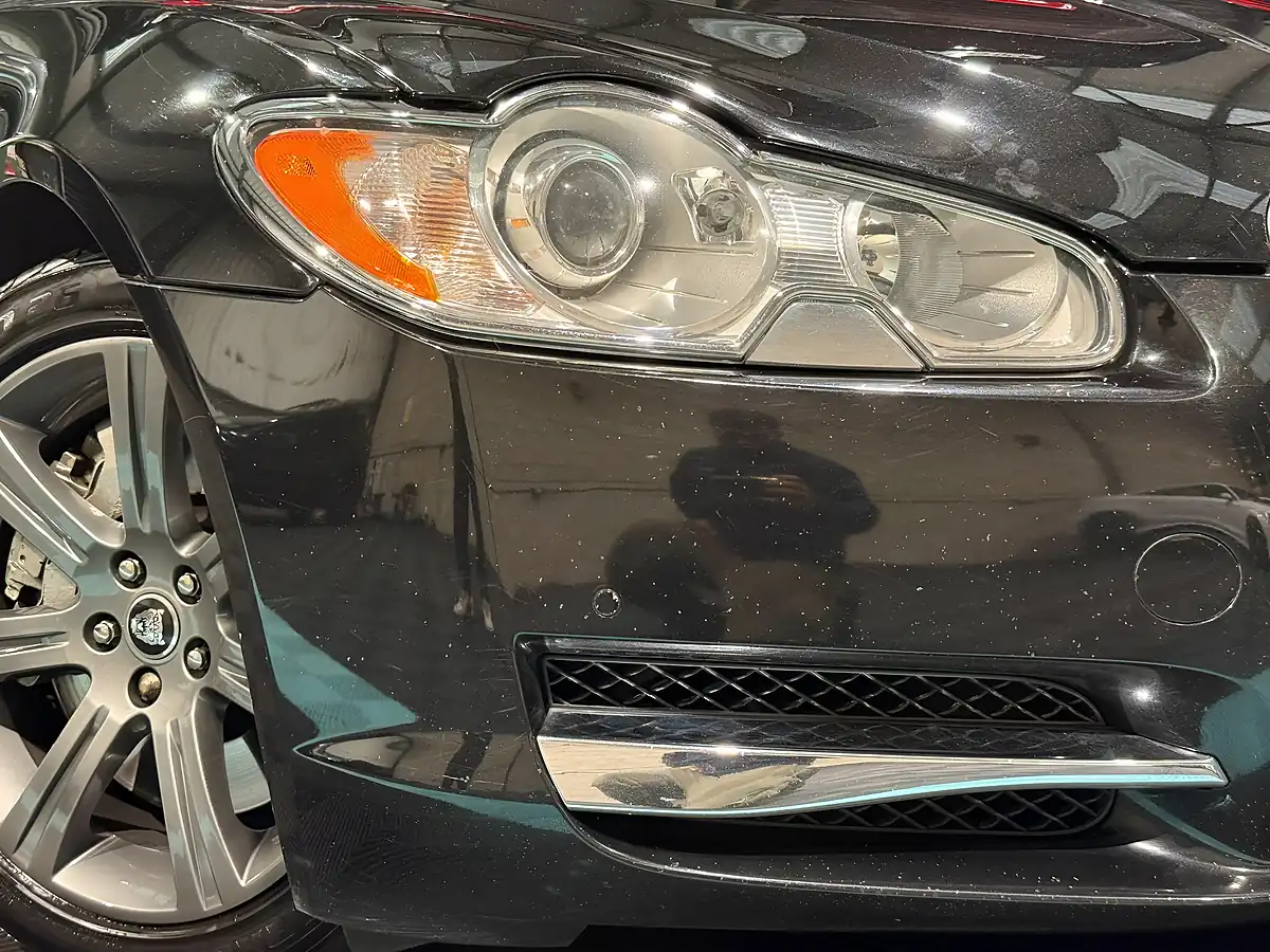 Used 2011 Jaguar Xf Portfolio Black - Interior and Exterior details 9