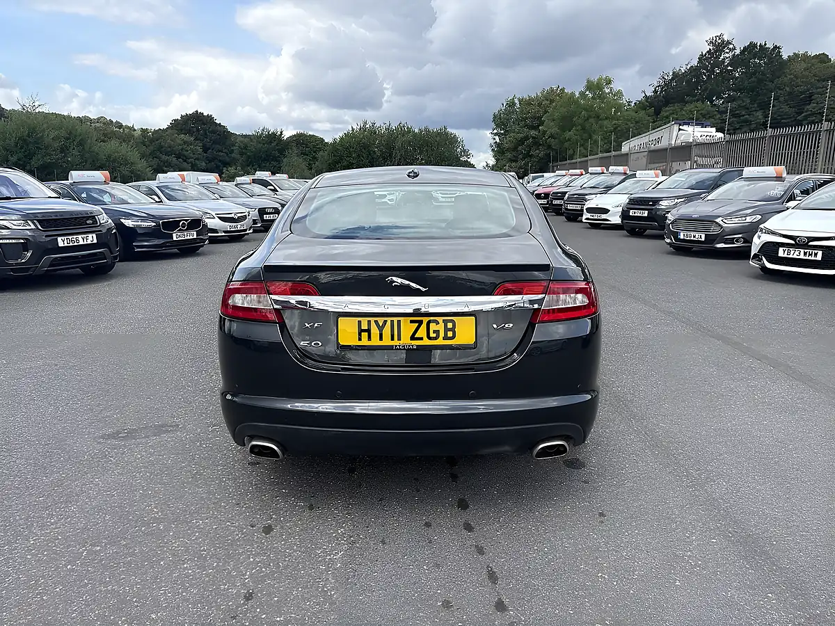 Used 2011 Jaguar Xf Premium Luxury Grey - Interior and Exterior details 10