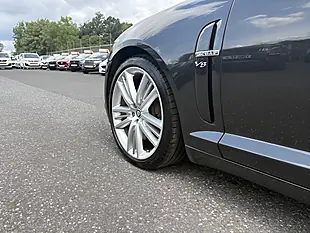 Used 2011 Jaguar Xf Premium Luxury Grey - Interior and Exterior details 6