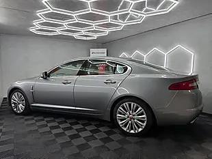 Used 2011 Jaguar Xf Premium Luxury Grey - Interior and Exterior details 12