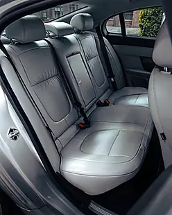 Used 2011 Jaguar Xf Premium Luxury Silver - Interior and Exterior details 16