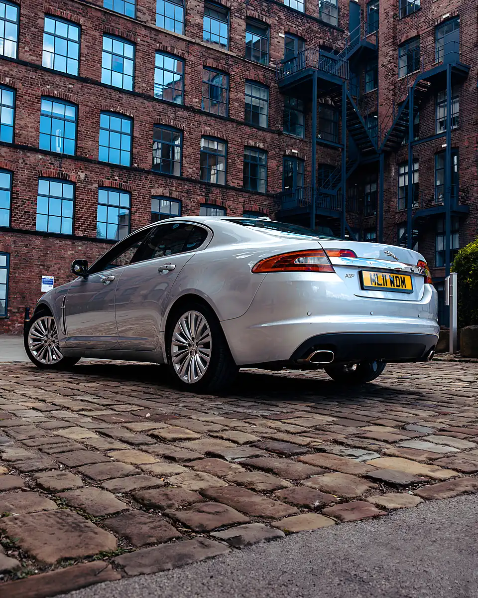 Used 2011 Jaguar Xf Premium Luxury Silver - Interior and Exterior details 6