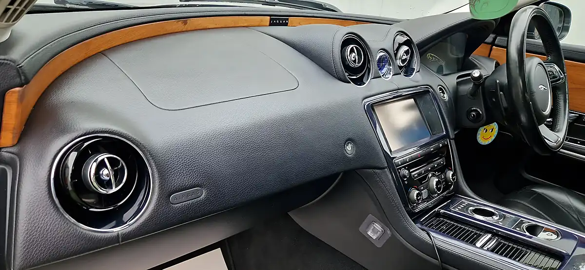 Used 2011 Jaguar Xj Luxury Grey - Interior and Exterior details 13