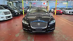 Used 2011 Jaguar Xj Lwb Black - Interior and Exterior details 18