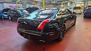 Used 2011 Jaguar Xj Lwb Black - Interior and Exterior details 3