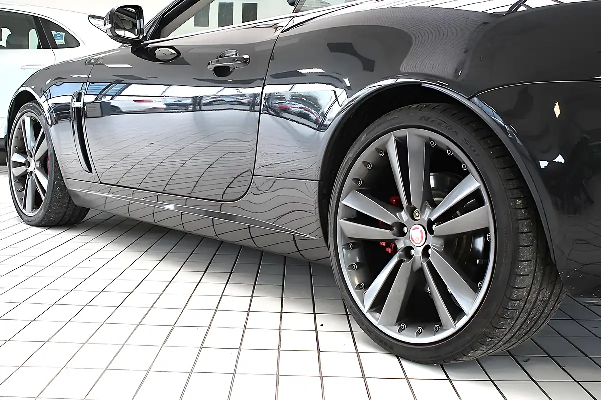 Used 2011 Jaguar Xk Black - Interior and Exterior details 20
