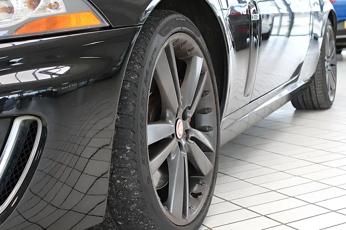 Used 2011 Jaguar Xk Black - Interior and Exterior details 7