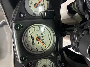 Used 2011 Kawasaki Ninja 250 Se Pearl White & Ebony - Interior and Exterior details 16