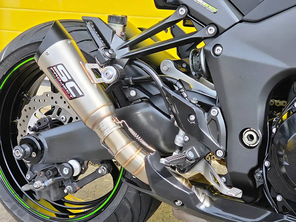 Used 2011 Kawasaki Z1000 Sc Project Green - Interior and Exterior details 11