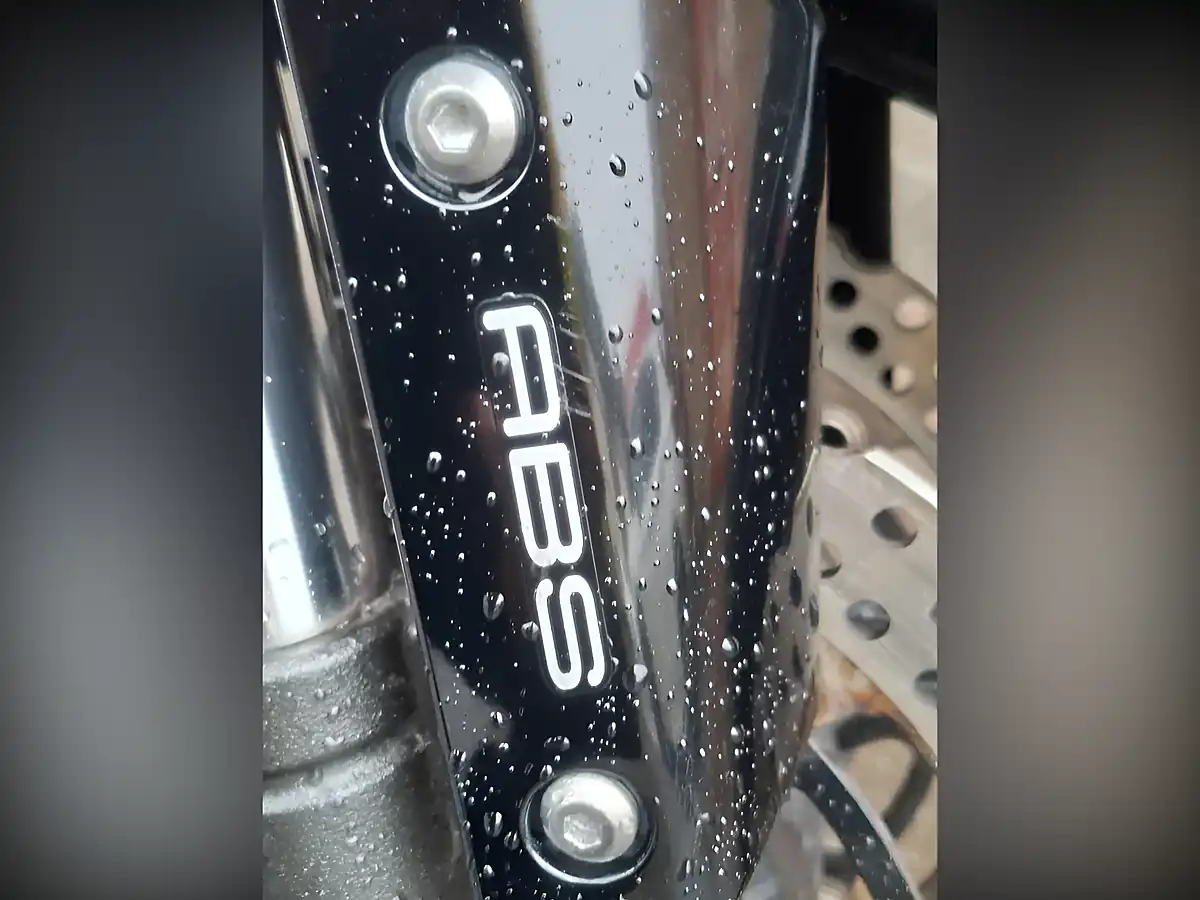 Used 2011 Kawasaki Z1000 Sx Black - Interior and Exterior details 15