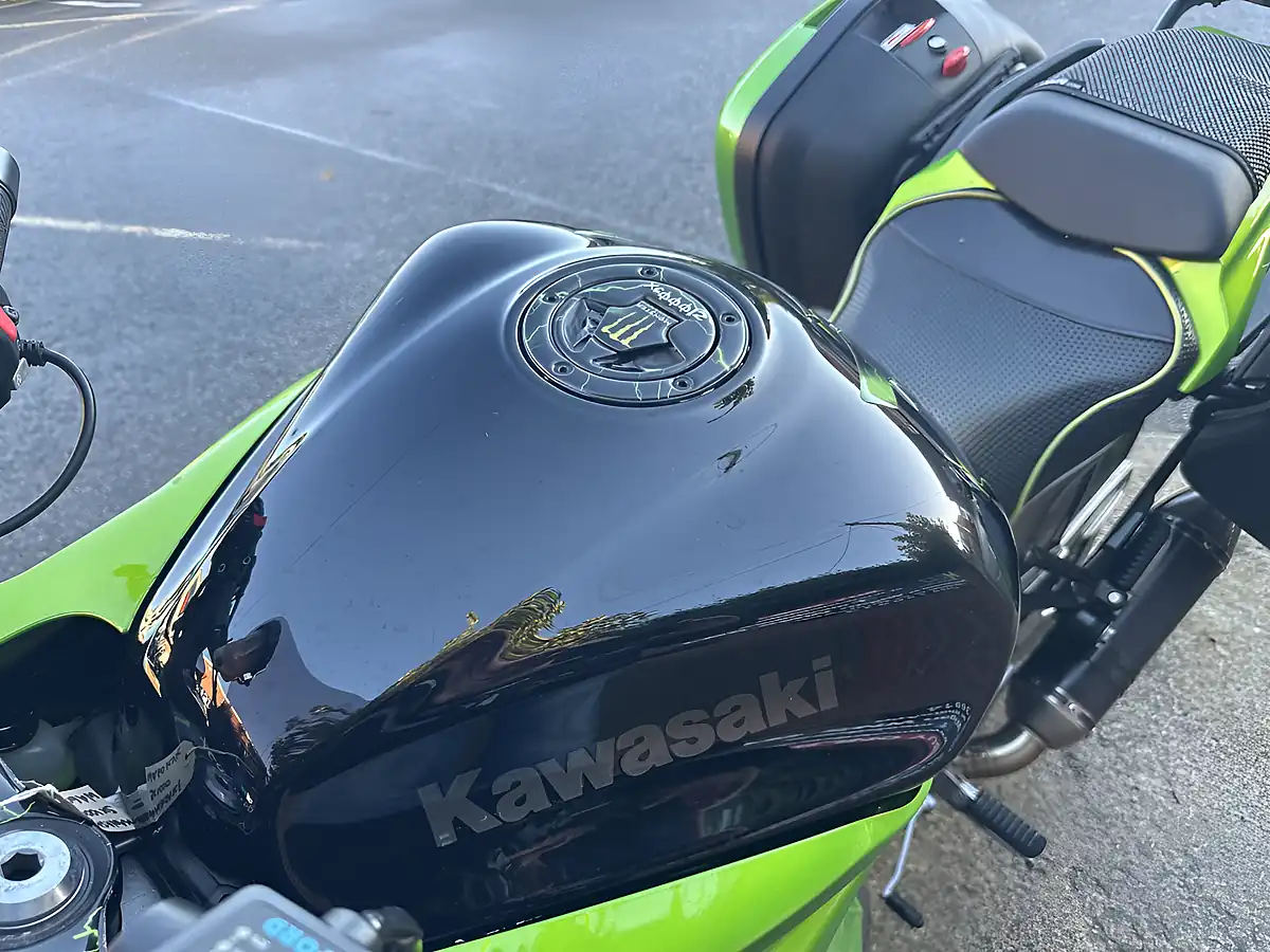 Used 2011 Kawasaki Z1000SX Tourer - Interior and Exterior details 11