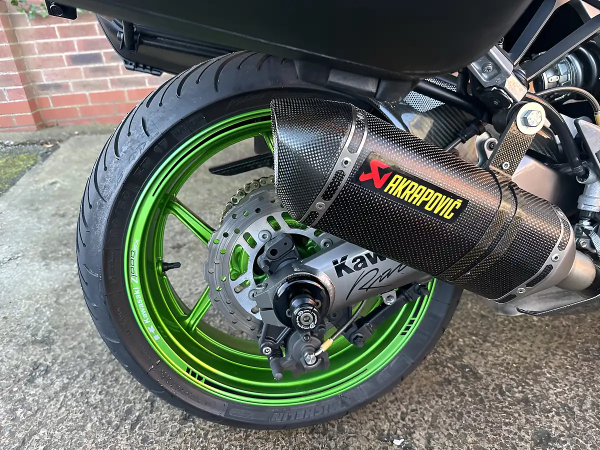 Used 2011 Kawasaki Z1000SX Tourer - Interior and Exterior details 4