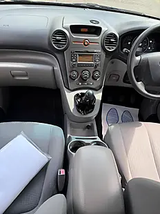 Used 2011 Kia Carens Silver - Interior and Exterior details 19
